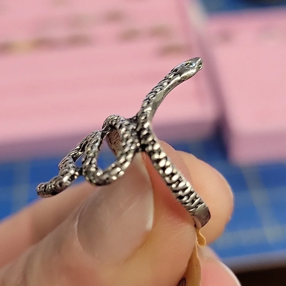 Snake Silver Tone Ring Size 6